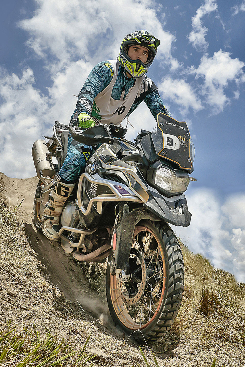 Motorcycling 16