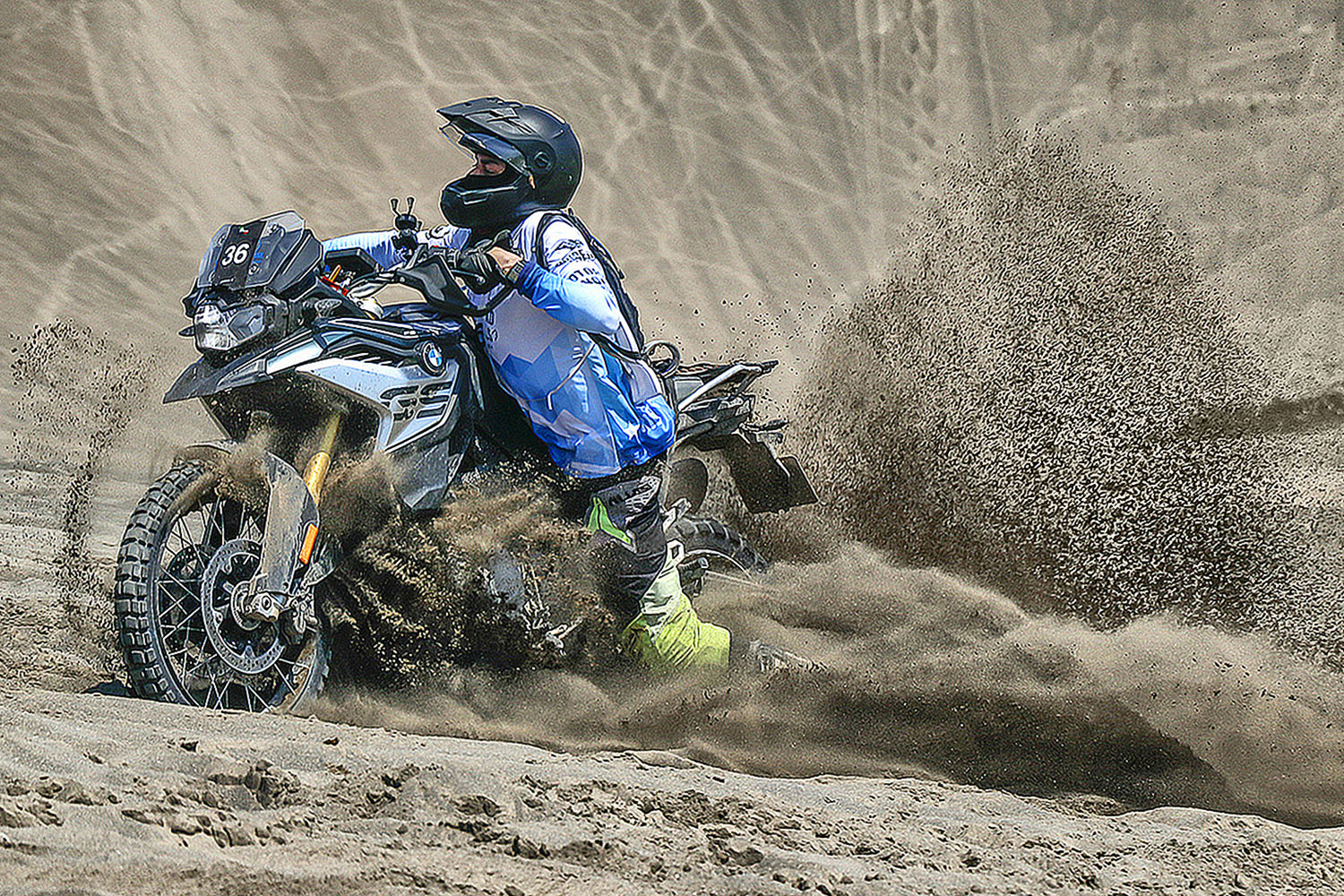 Motorcycling 34